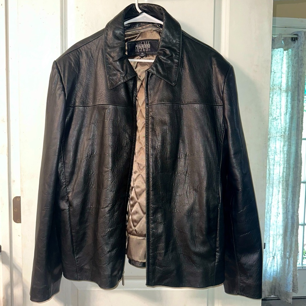 WILSONS LEATHER Pelle Studio Mens Black Jacket – Removable Liner Inner Pocket XL